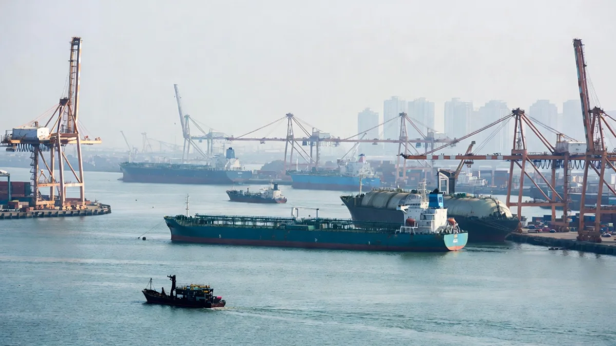 Asia Barters For Scarce Energy Supplies Amid Iran Crisis