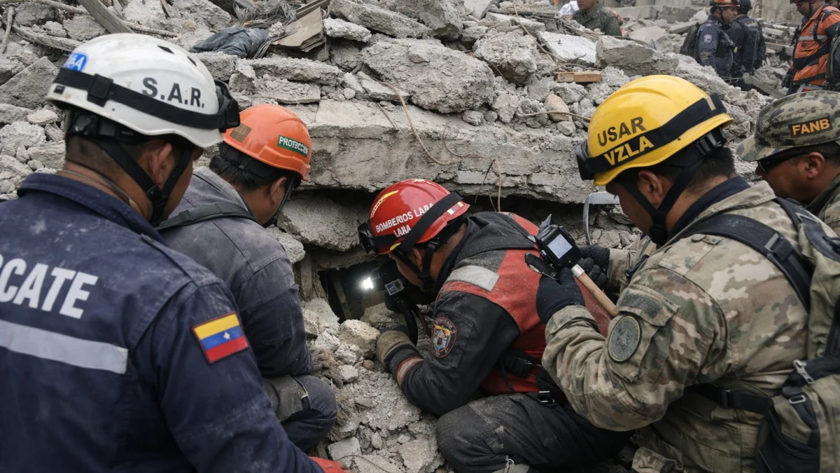 Rescue Teams Find Signs of Life One Week After Venezuela Quakes
