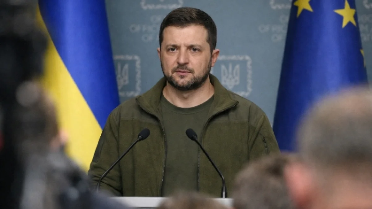 Zelensky Vows Deep Strikes on Moscow Will Continue