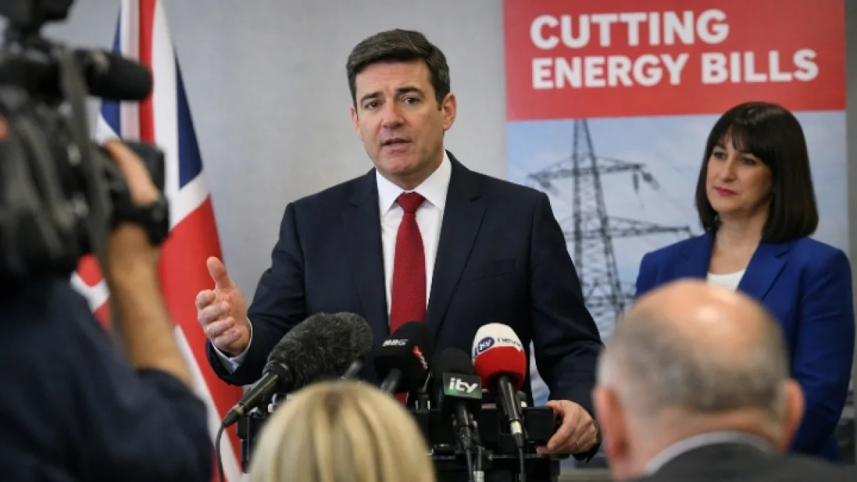 UK’s New PM Burnham Launches Cost-of-Living Agenda With Electricity Bill Cuts