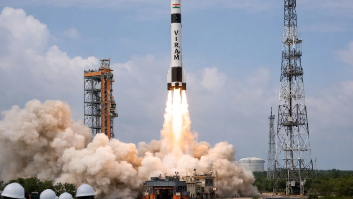 Race for Low Earth Orbit Gains Momentum With India's Vikram-1 Launch
